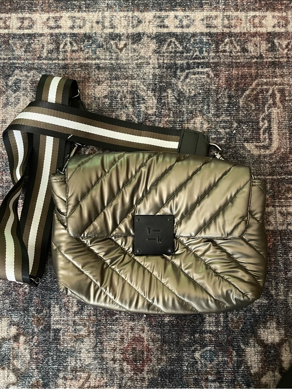Think royln crossbody bag limelight